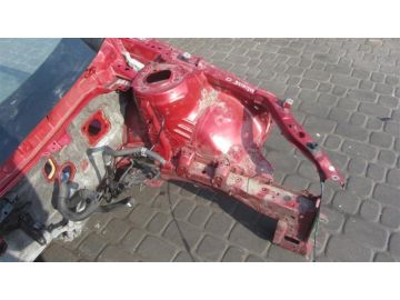 Чверть кузова передня лів. LEXUS CT200 11-17