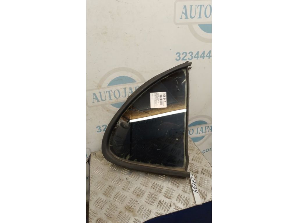 82262-AX100 | Скло дверей глухе задн. прав. NISSAN MICRA 03-11