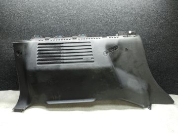 Обшивка багажника лев. HUMMER H3 05-10