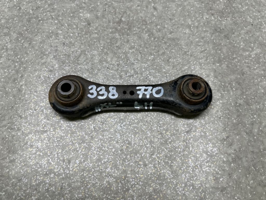 4117A007 | Важіль задньої підвіски нижній поперечний лів. MITSUBISHI OUTLANDER XL 05-13