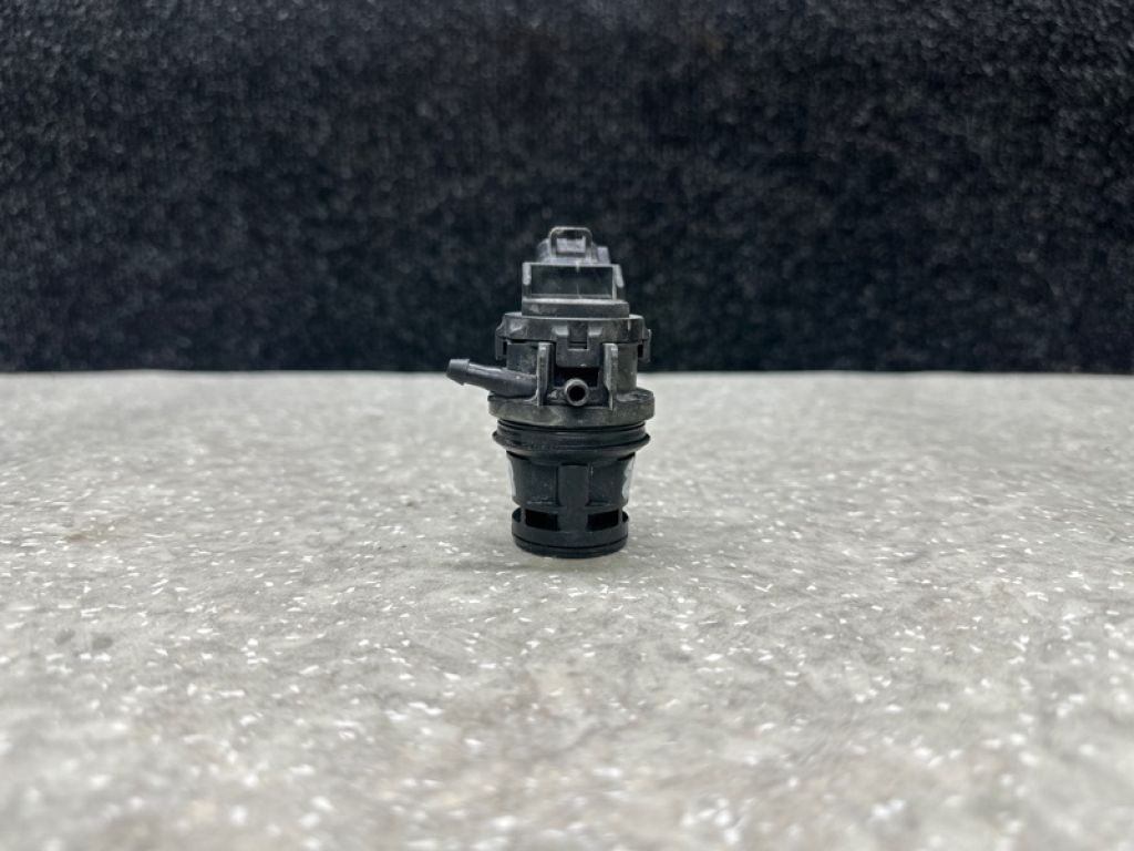 85330-21010 | Насос омивача скла TOYOTA PRIUS - 30 09-17