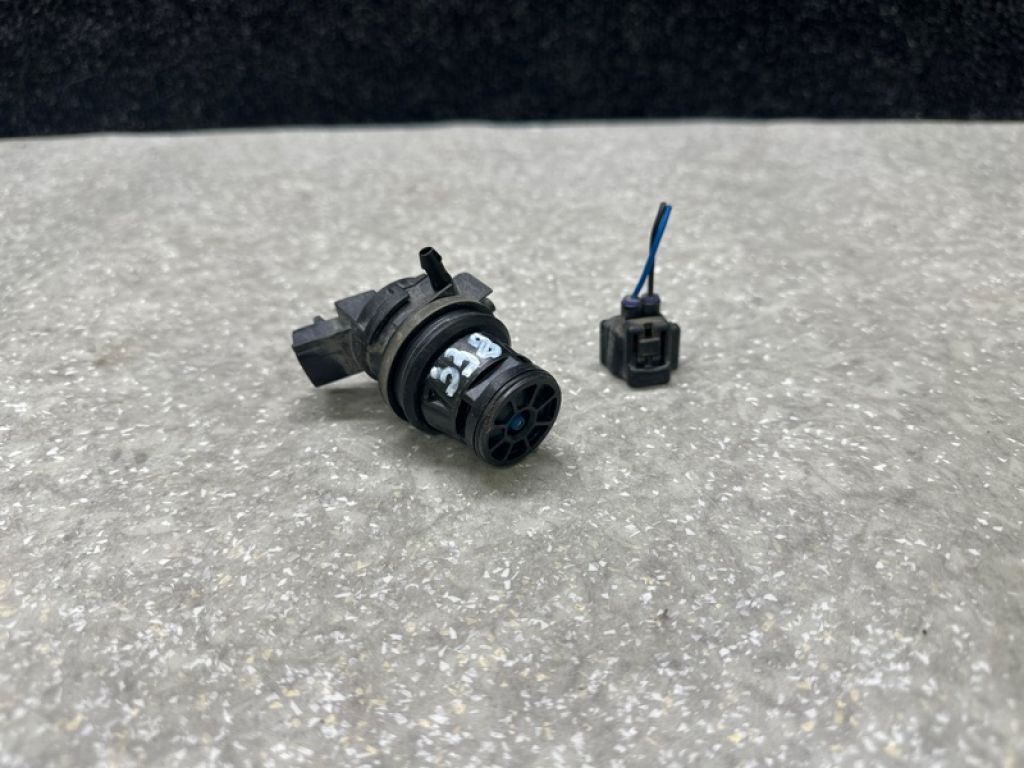 85330-21010 | Насос омывателя стекла TOYOTA PRIUS - 30 09-17 - Фото 3
