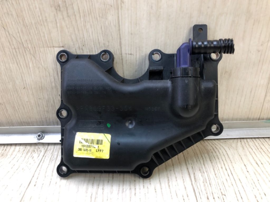 CP9Z-6A785-A | Маслоотделитель FORD FOCUS 10-18