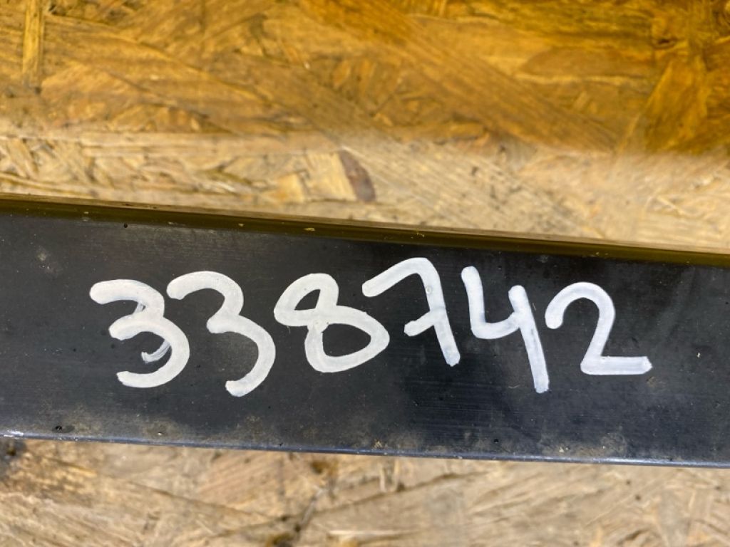 52029-11010 | Підсилювач переднього бампера LEXUS LS500 18- - Фото 2