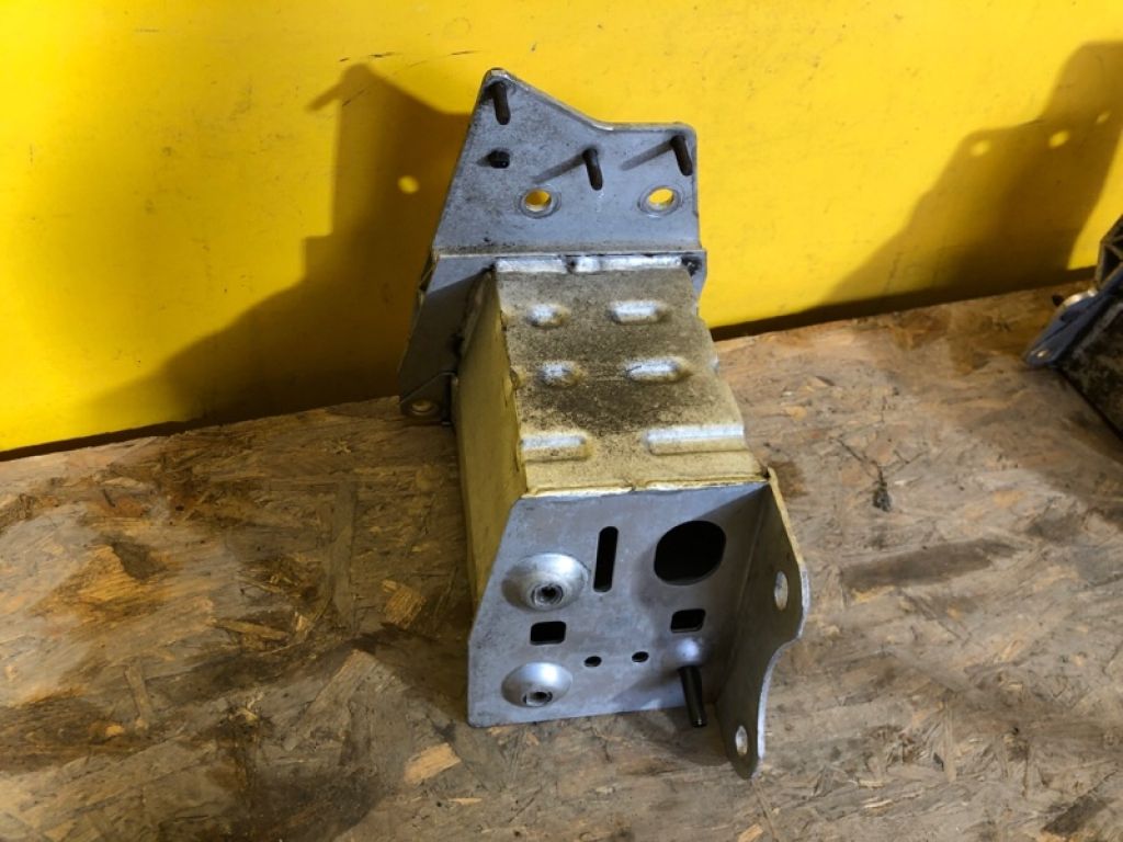 52021-50020 | Підсилювач переднього бампера LEXUS LS500 18- - Фото 9