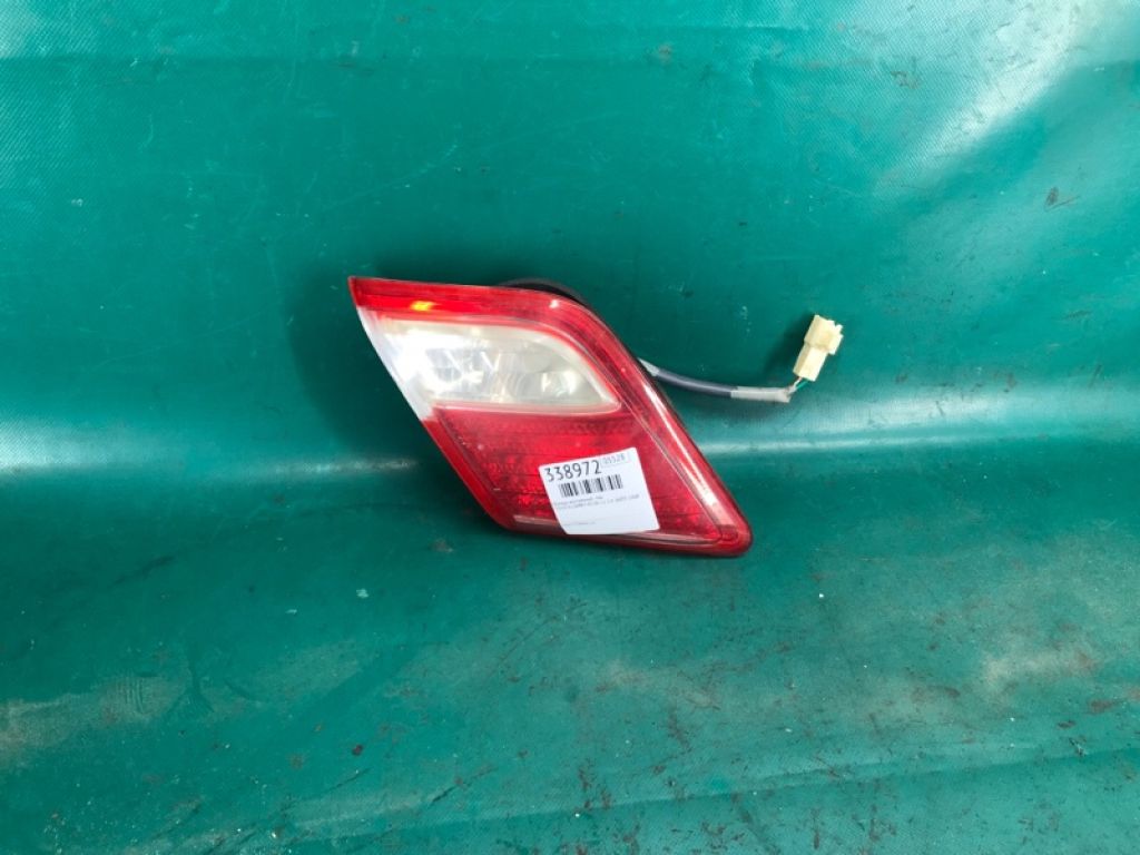 81590-06120 | Ліхтар внутрішній лів. TOYOTA CAMRY 40 06-11