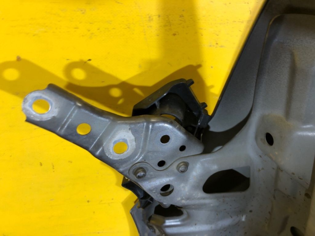 52535-50100 | Кронштейн переднего бампера (на крыле) прав. LEXUS LS500 18- - Фото 3