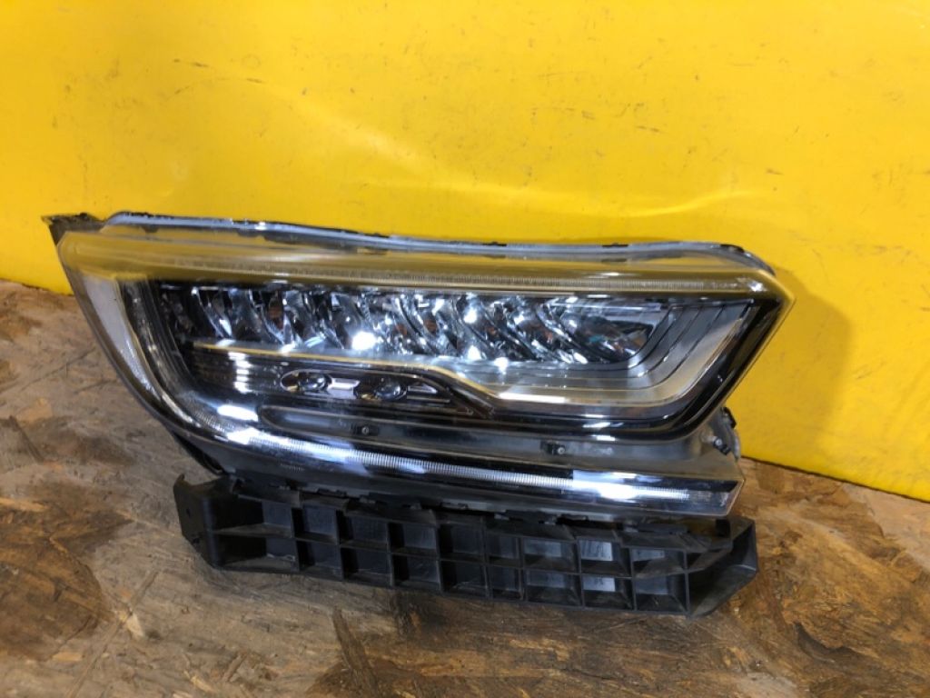 33100-TLA-A01 | Фара прав. HONDA CRV (RW) 16-20