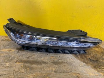 Дневной ходовой огонь прав. HYUNDAI KONA OS 17-23