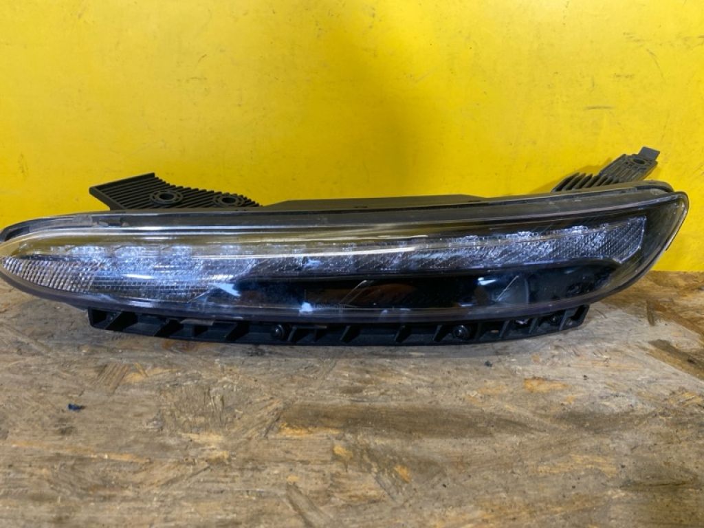 92207-J9500 | Дневной ходовой огонь лев. HYUNDAI KONA OS 17-23