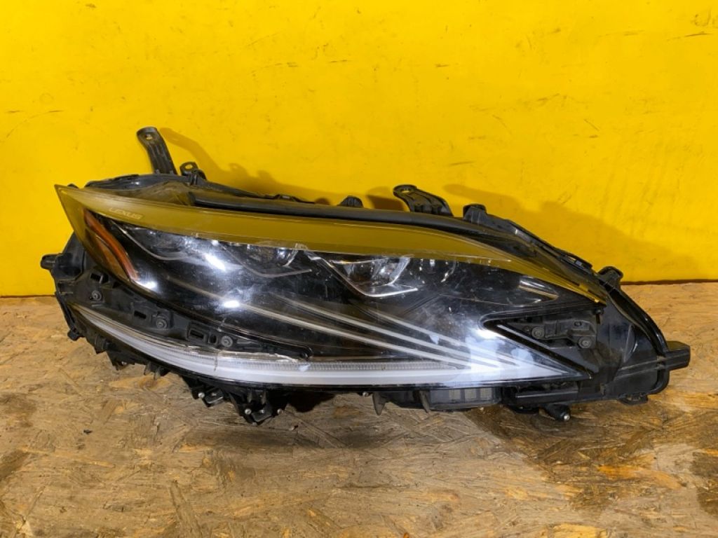 81145-50C20 | Фара прав. LEXUS LS500 18-