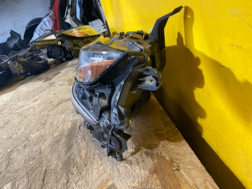 81185-50C20 | Фара лів. LEXUS LS500 18- - Фото 6