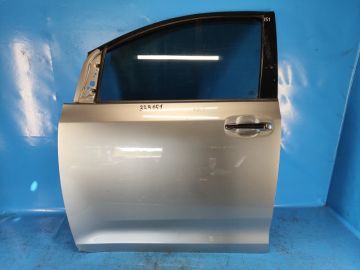Двері передн. лів. TOYOTA SIENNA 11-16