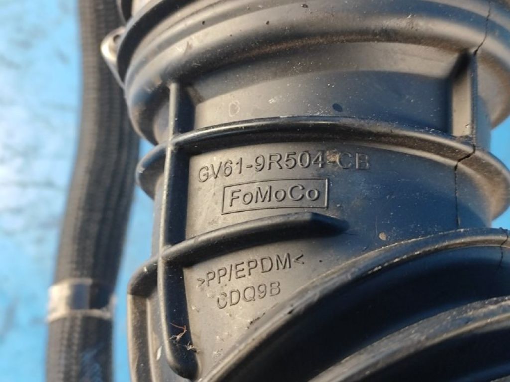 GV6Z-9C623-B | Патрубок интеркулера FORD ESCAPE 12-19 - Фото 3