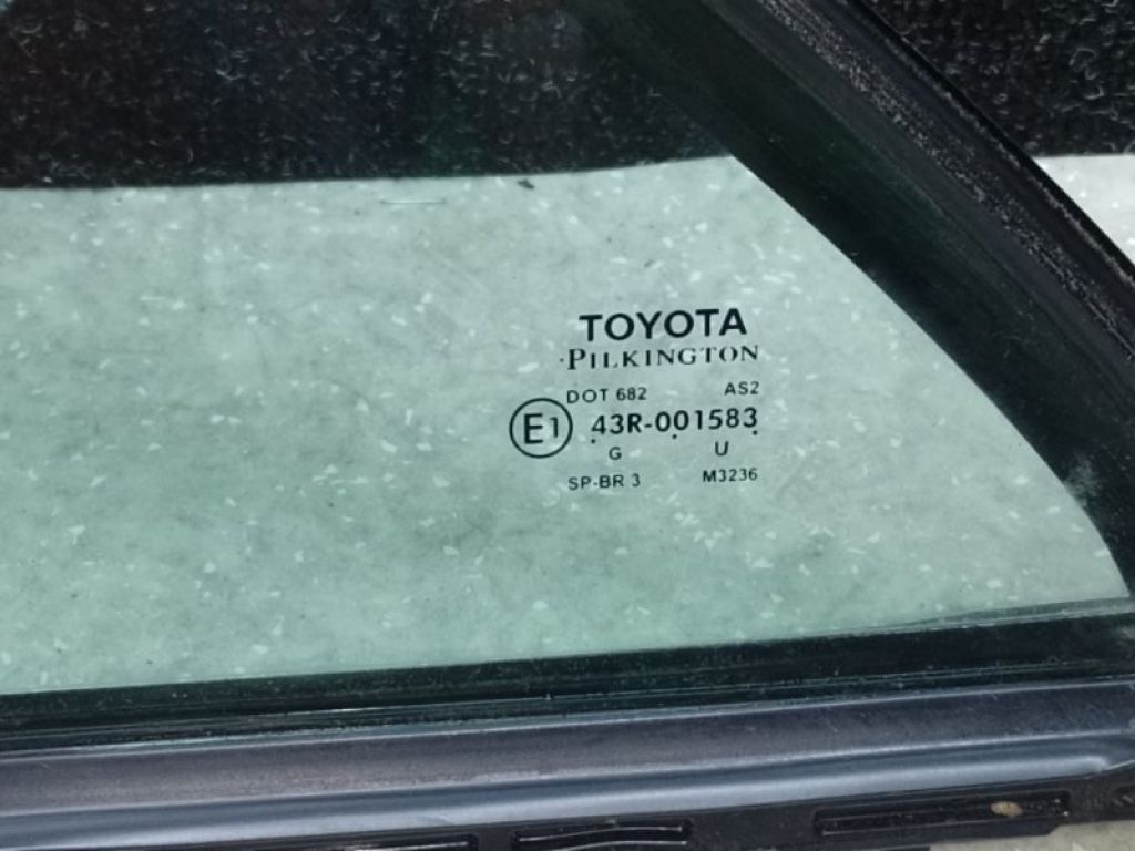 68124-06220 | Стекло двери глухое задн. лев. TOYOTA CAMRY 55 14-17 - Фото 2