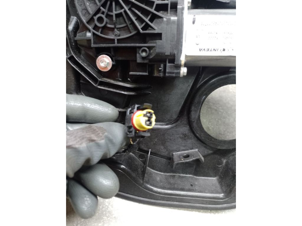 83471-F3000 | Стеклоподъемник задн. лев. HYUNDAI ELANTRA AD 16- - Фото 6