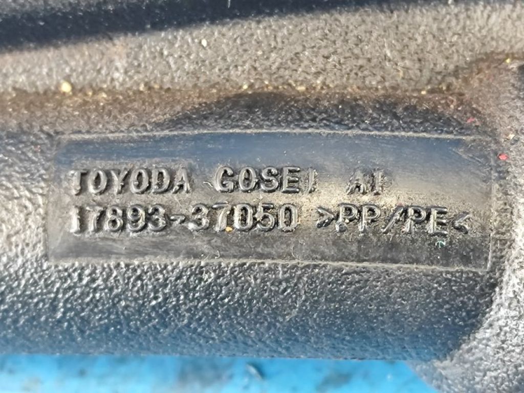 1789337050 | Патрубок впускного колектора LEXUS CT200 11-17 - Фото 4
