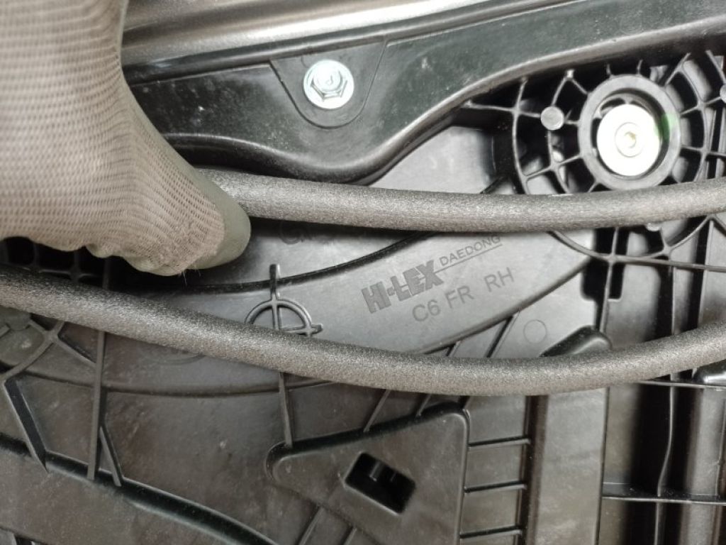 76004-C6000 | Дверь передн. прав. KIA SORENTO UM 14- - Фото 12