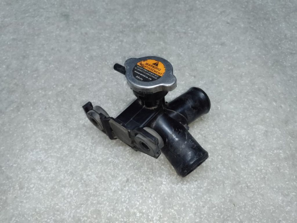 25329-3X600 | Горловина радиатора HYUNDAI ELANTRA MD 10-15