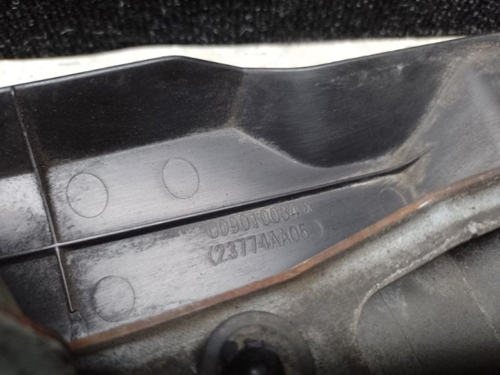 23774AA050 | Накладка двигуна декоративна SUBARU FORESTER 12-19 - Фото 4