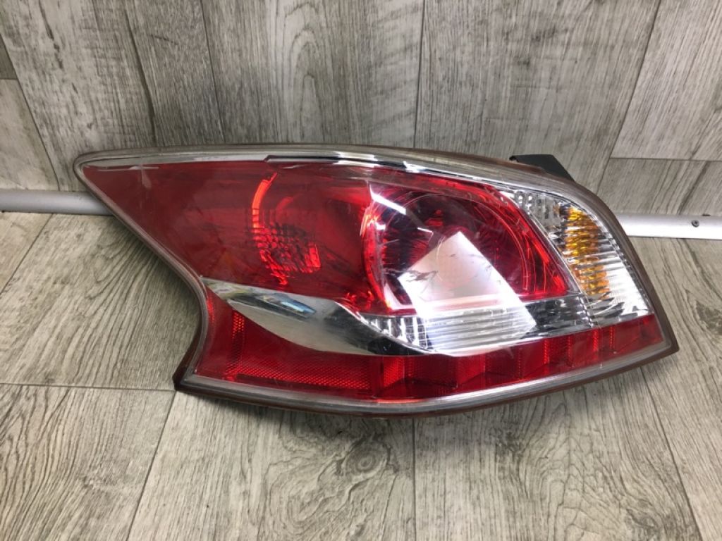 265559HM0A | Фонарь наружный лев. NISSAN ALTIMA L33 12-18