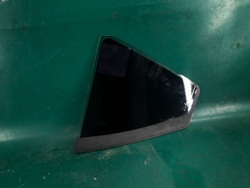 83427-F2020 | Скло дверей глухе задн. прав. HYUNDAI ELANTRA AD 16- - Фото 2