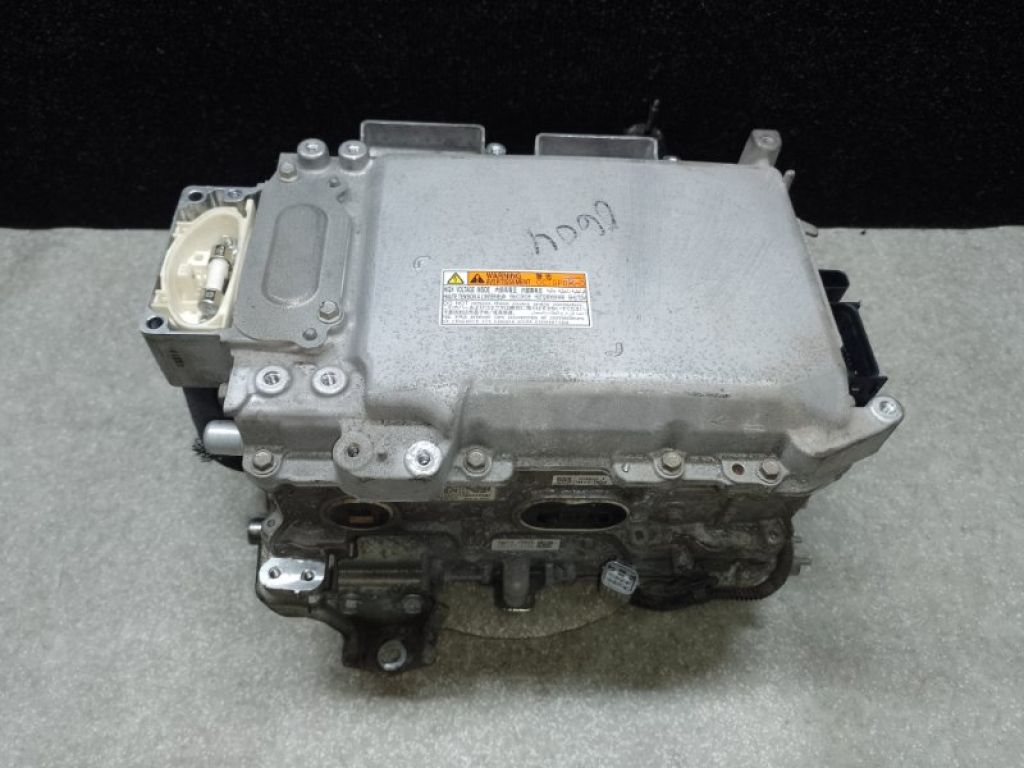 G92A0-33021 | Инвертор TOYOTA CAMRY 55 14-17