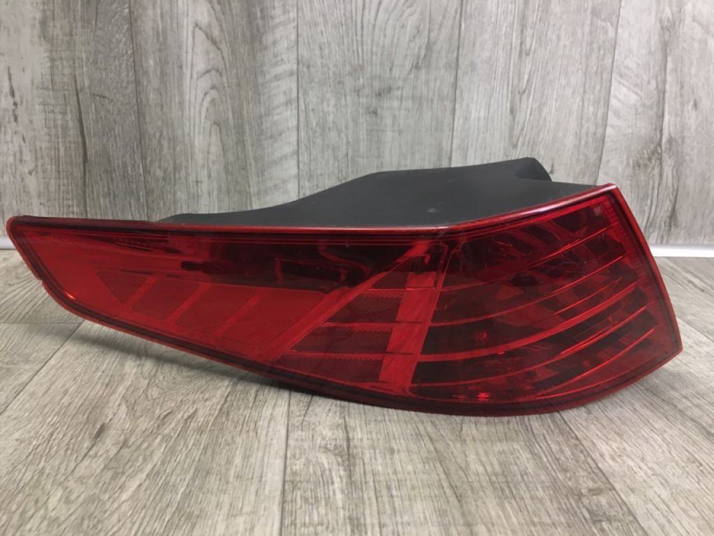 924014C000 | Фонарь наружный лев. KIA OPTIMA TF 11-16