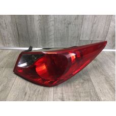 Фонарь наружный прав. HYUNDAI SONATA YF 10-14