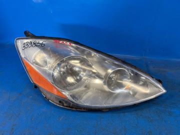 Фара прав. TOYOTA SIENNA 03-10