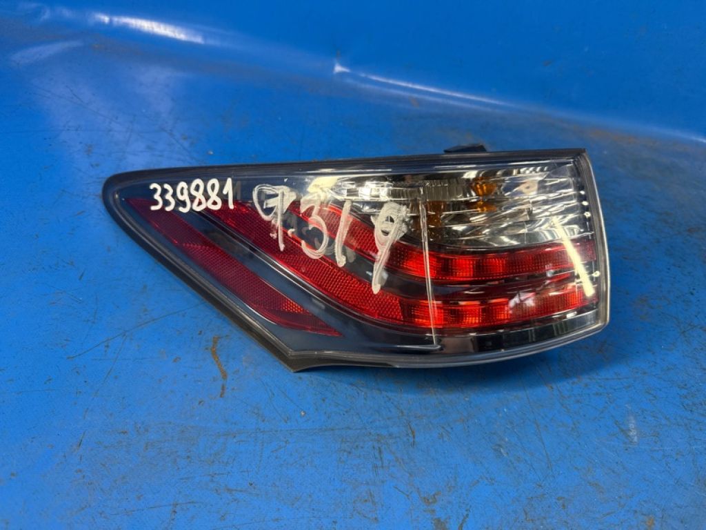 8156176010 | Фонарь наружный лев. LEXUS CT200 11-17