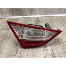 Фонарь внутренний лев. HYUNDAI SONATA YF 10-14