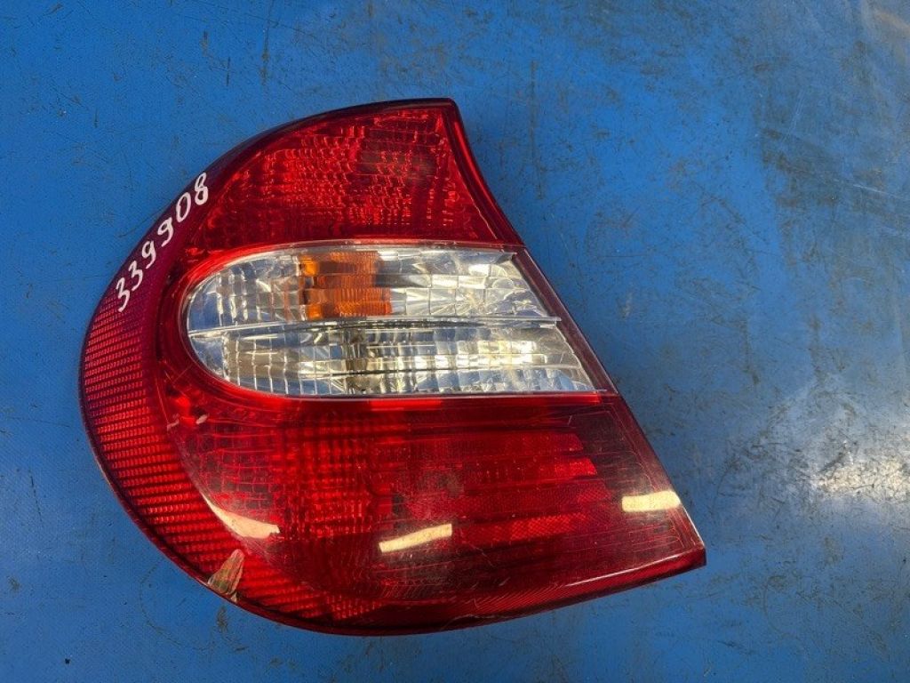 81561AA050 | Ліхтар зовнішній лів. TOYOTA CAMRY 30 02-06