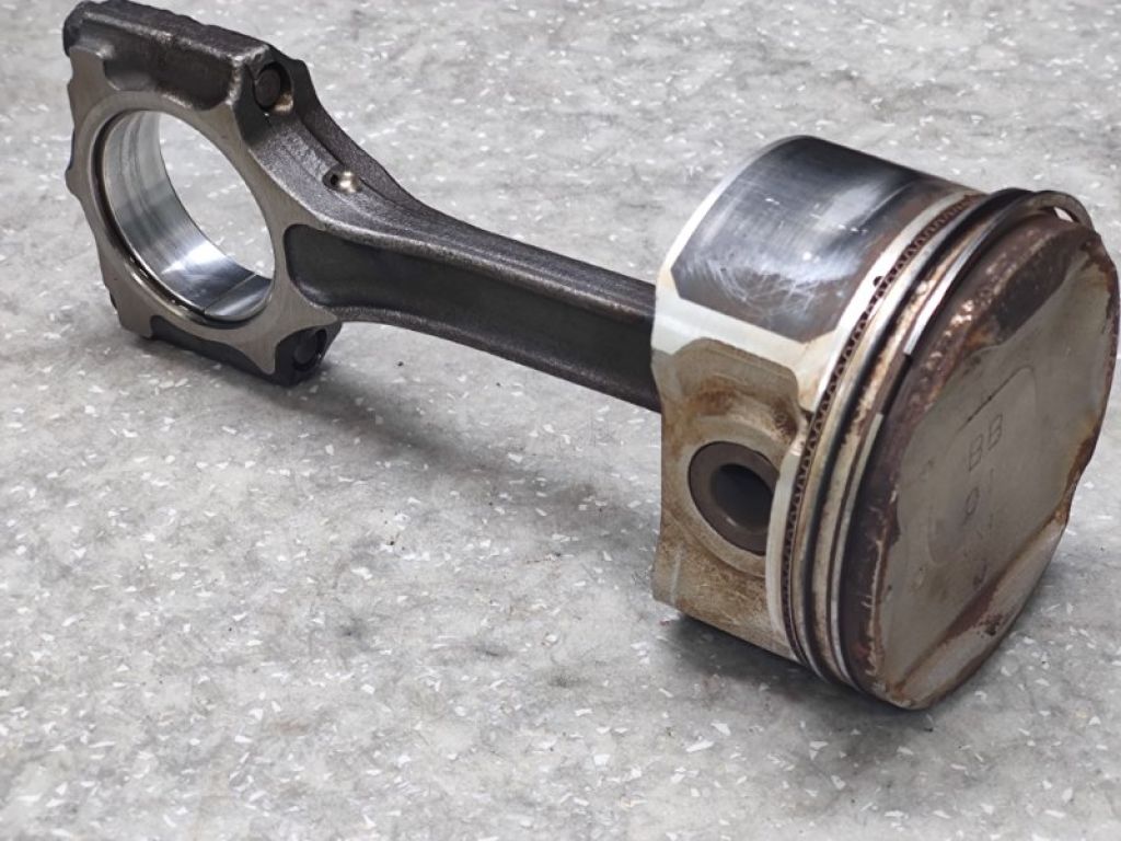 12010-BB00A | Поршень NISSAN JUKE 10-19