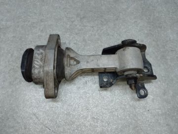 Подушка двигуна нижня передн. HYUNDAI ELANTRA MD 10-15
