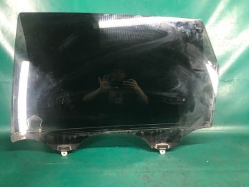 Скло дверей задн. лів. INFINITI QX60/JX35 12-20