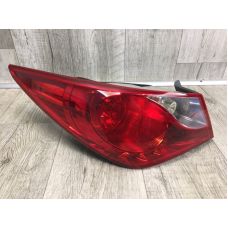 Фонарь наружный лев. HYUNDAI SONATA YF 10-14