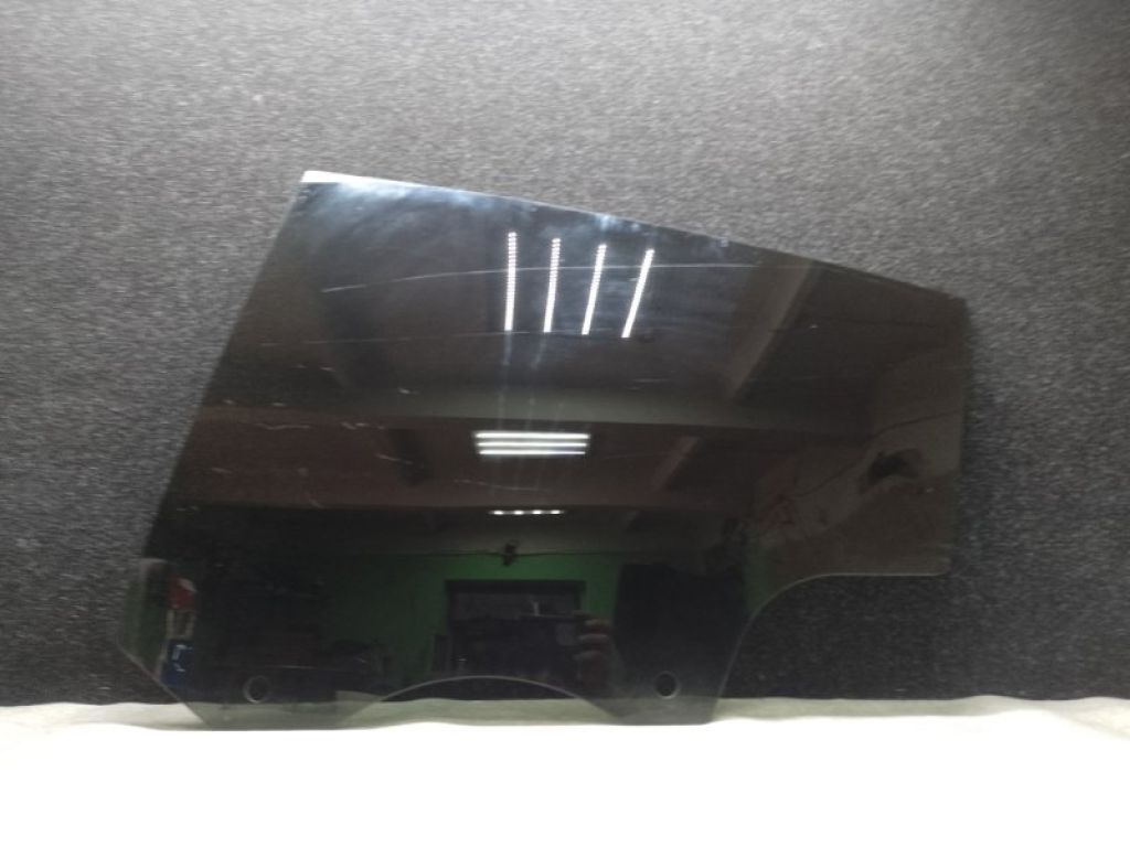 1495506-00-B | Стекло двери задн. лев. TESLA MODEL Y 19-