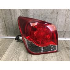 Фонарь наружный лев. CHEVROLET CRUZE 08-15