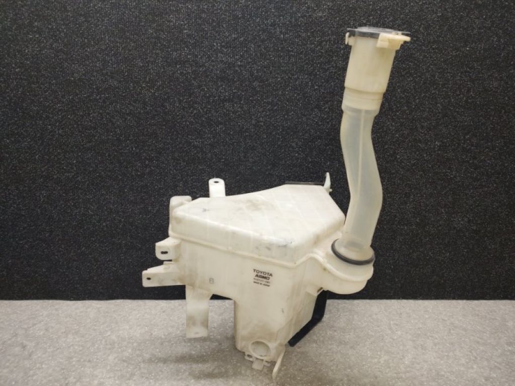 85315-60300 | Бачок омывателя TOYOTA LAND CRUISER PRADO 120 02-09