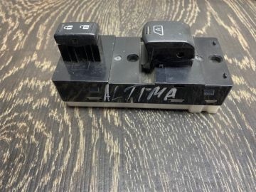 Кнопка стеклоподъемника передн. прав. NISSAN ALTIMA L32 07-12