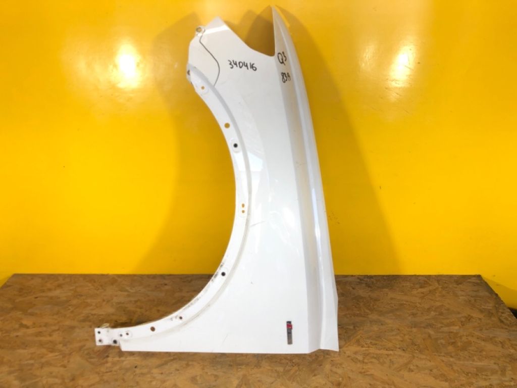 8U0 821 105 | Крило переднє лів. AUDI Q3 18-