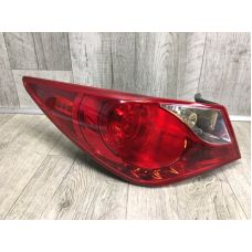Фонарь наружный лев. HYUNDAI SONATA YF 10-14