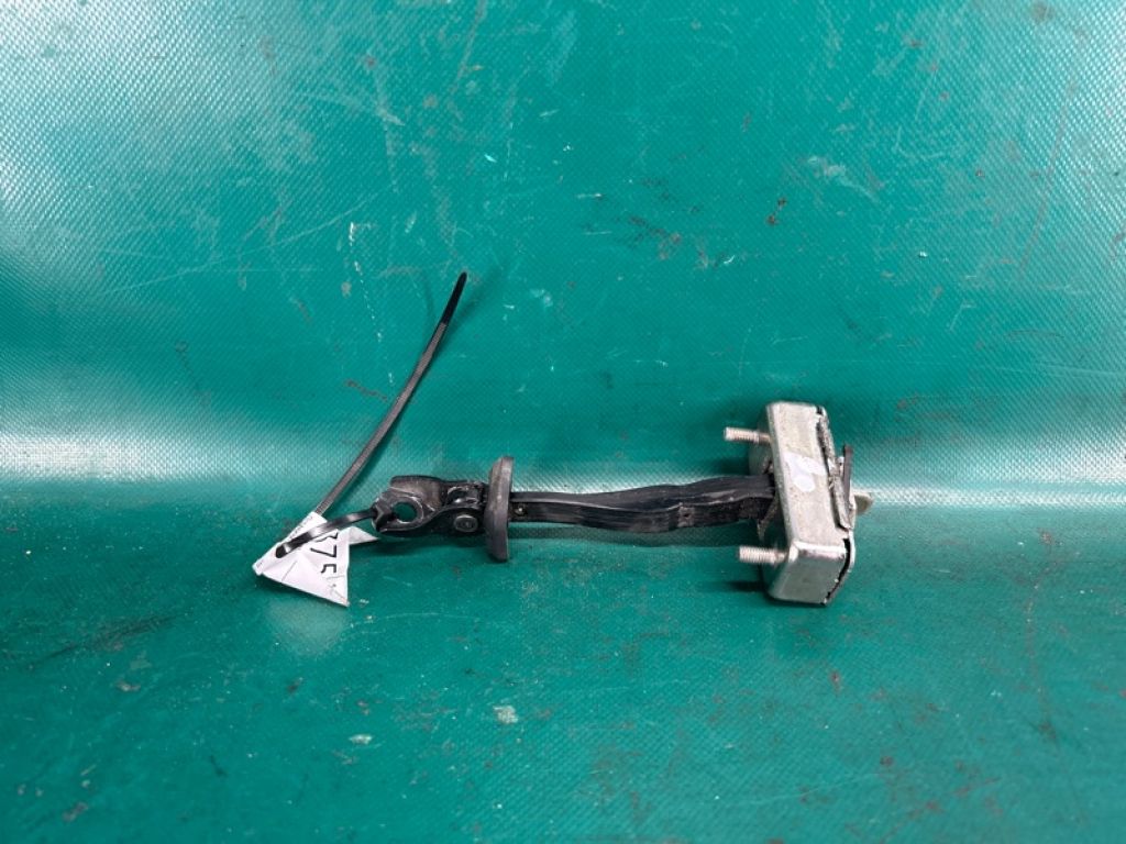 80430-5NA0A | Обмежувач дверей передн. лів. INFINITI QX50 18-