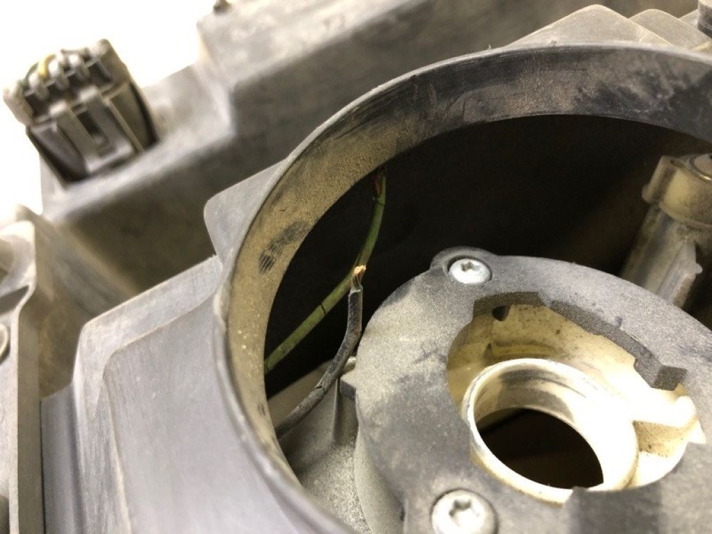 25970915 | Фара лів. CHEVROLET TRAILBLAZER 01-08 - Фото 9