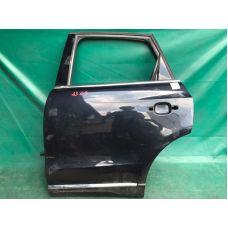 Двері задн. лів. AUDI Q5 08-16