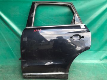 Двері задн. лів. AUDI Q5 08-16