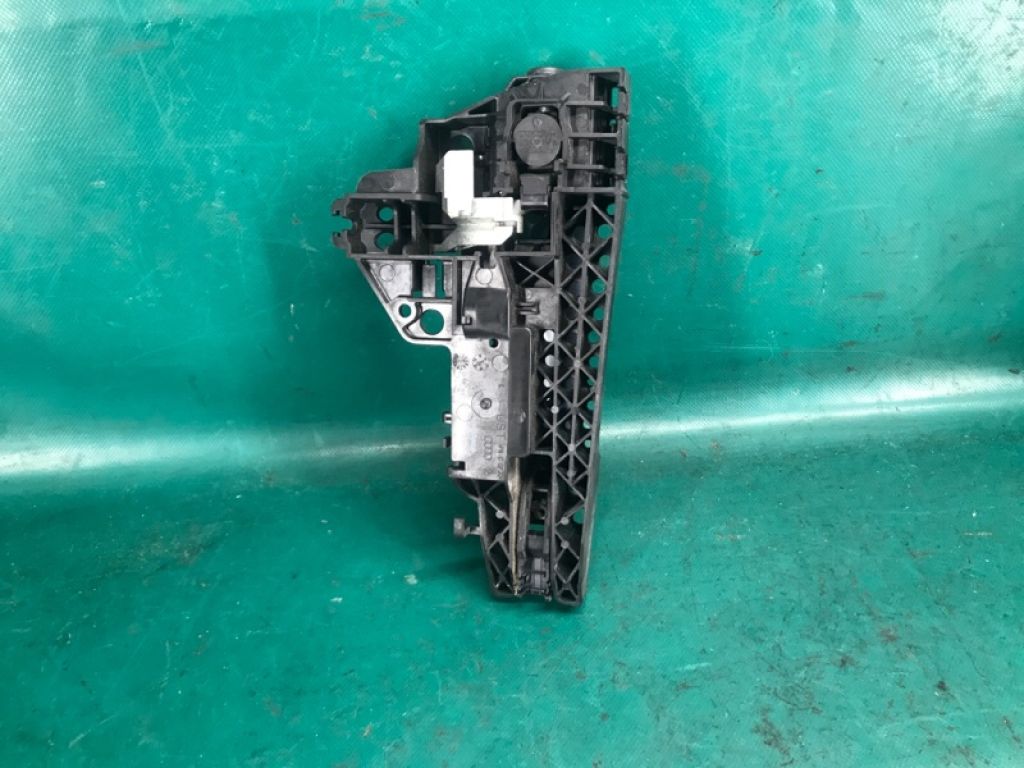 8T0 837 205 A GRU | Ручка двері зовнішня задн. лів. AUDI Q5 08-16 - Фото 3