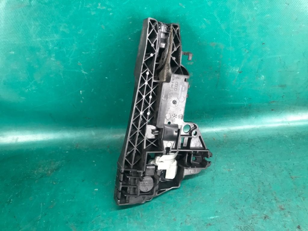 8T0 837 205 A GRU | Ручка двері зовнішня задн. лів. AUDI Q5 08-16 - Фото 4