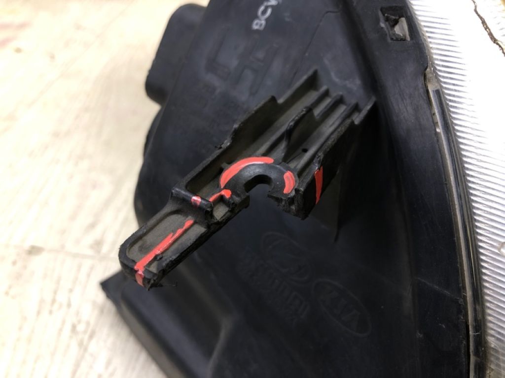 921014J000 | Фара лів. HYUNDAI ENTOURAGE 06-09 - Фото 12